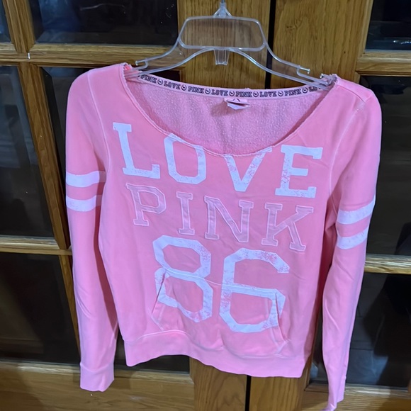 VS PINK Shirt - Picture 1 of 4